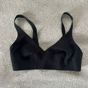 Lululemon black sports bra